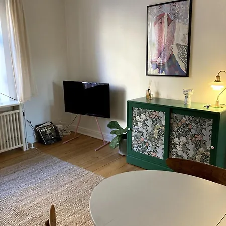 Cozy Close To And Parks Apartman